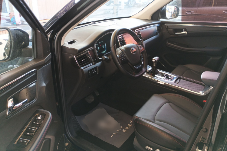 SWM斯威汽车 SWM斯威G05 2021款 PRO 1.5T 自动豪华型 7座中控内饰20