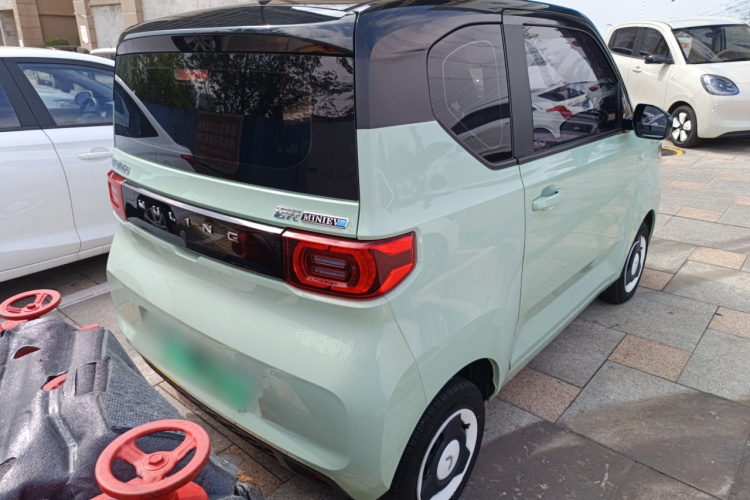 五菱汽车 宏光MINIEV 2021款 马卡龙时尚款 三元锂车身外观7