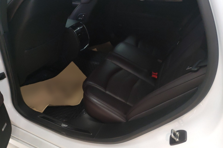 凯迪拉克CT6 2022款 28T 尊贵型中控内饰21