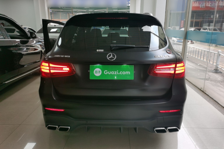 奔驰GLC AMG 2018款 AMG GLC 63 4MATIC+车身外观6