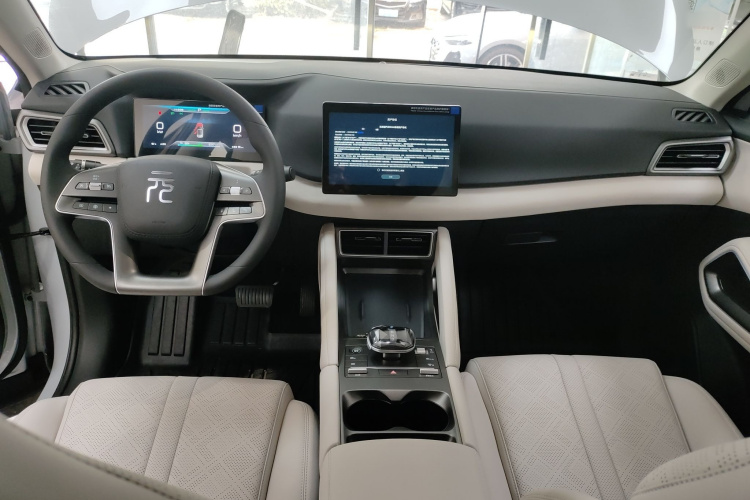 比亚迪 元UP 2024款  401KM 活力版中控内饰7002