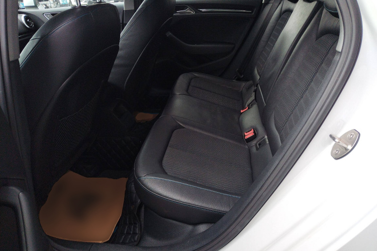 奥迪A3 2020款 Limousine 35 TFSI 时尚型 国VI中控内饰7004