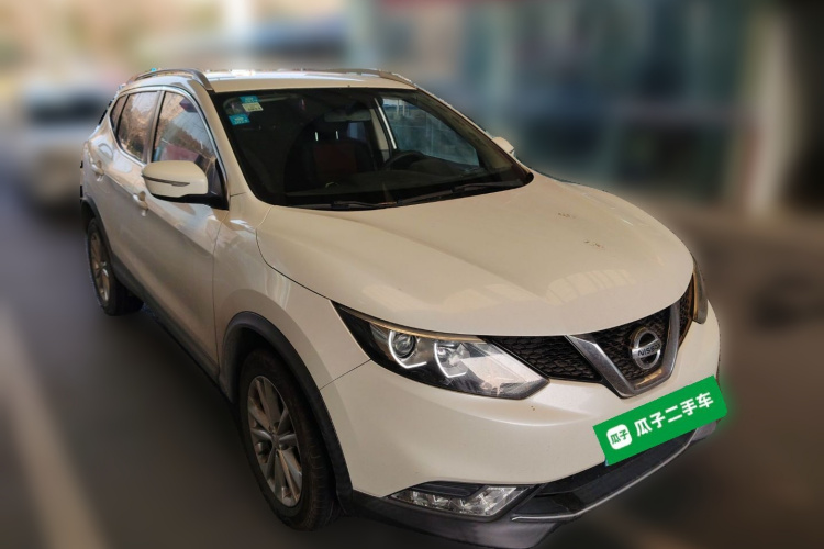 日产 逍客 2017款 2.0L CVT精英版 国V车身外观3