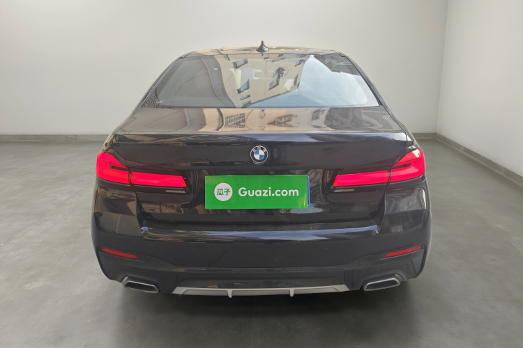 宝马5系 2022款 改款 525Li M运动套装车身外观6