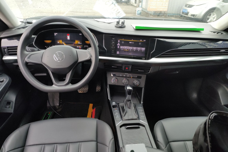 大众 帕萨特 2022款 280TSI 商务版中控内饰12