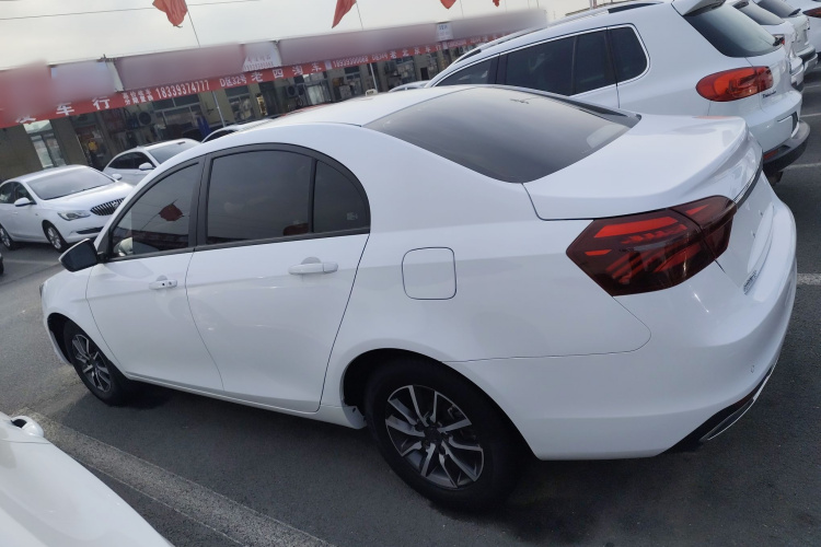 吉利汽车 帝豪 2019款 领军版 1.5L CVT豪华型 国VI车身外观4