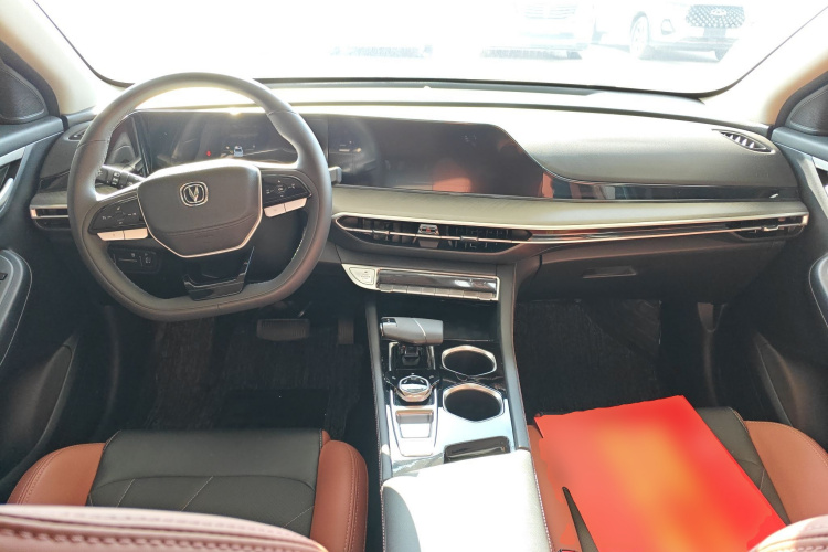 长安 逸动 2024款 PLUS 蓝鲸NE 1.4T GDI DCT高能版中控内饰12