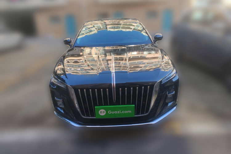 红旗H5 2023款 2.0T 自动智联旗享版车身外观2