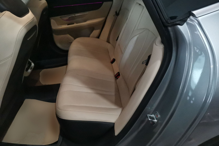 小鹏P7 2022款 480E+中控内饰21