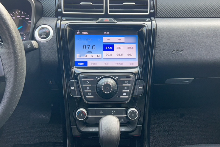 江铃 驭胜S330 2016款 1.5L GTDi 自动两驱尊贵版局部细节16