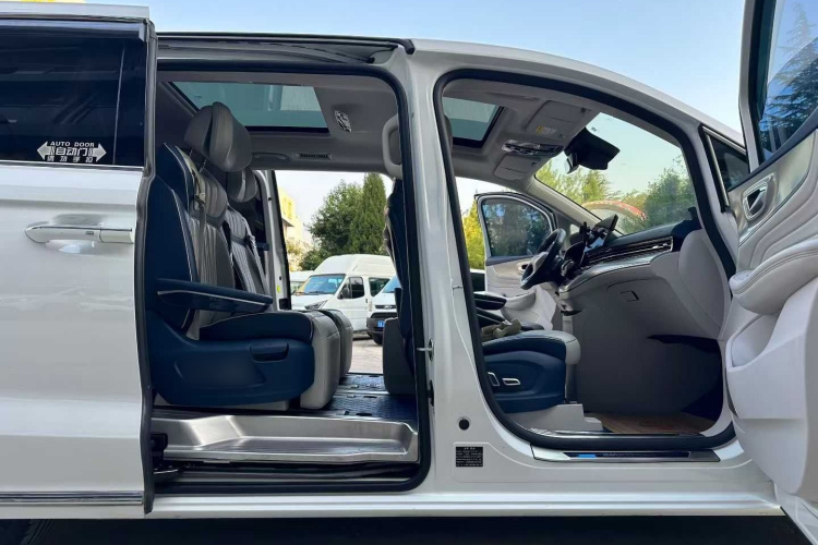 荣威iMAX8 2021款 400TGI Supreme系列至尊版中控内饰7003