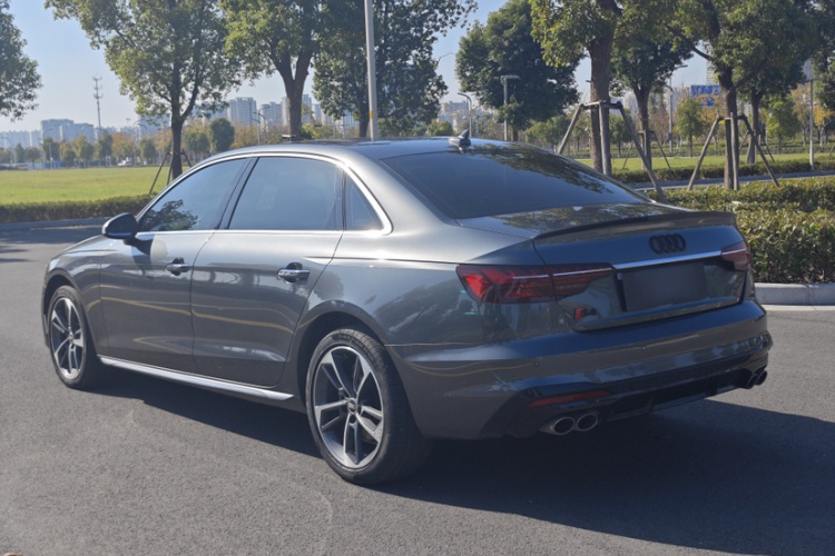 奥迪A4L 2024款 40 TFSI 时尚动感型车身外观6005