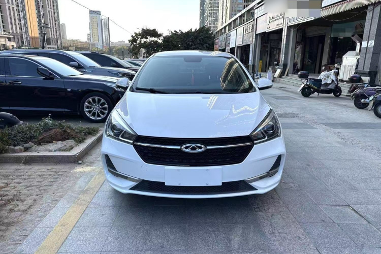 奇瑞 艾瑞泽5 2019款 1.5L 手动乐活版 国V车身外观2