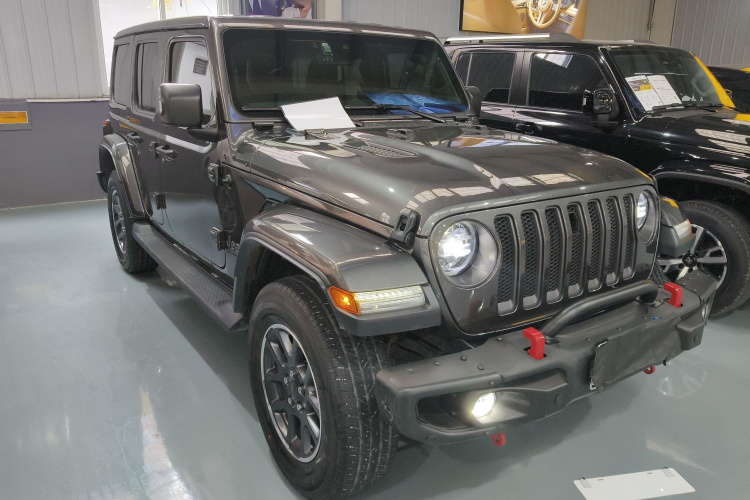 Jeep 牧马人 2021款 2.0T 80周年纪念版车身外观3