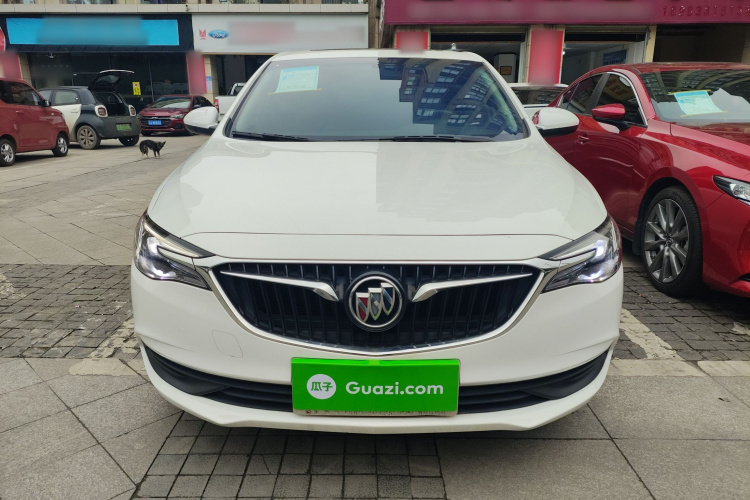 别克 英朗 2021款 改款 典范 1.5L 自动精英型车身外观2