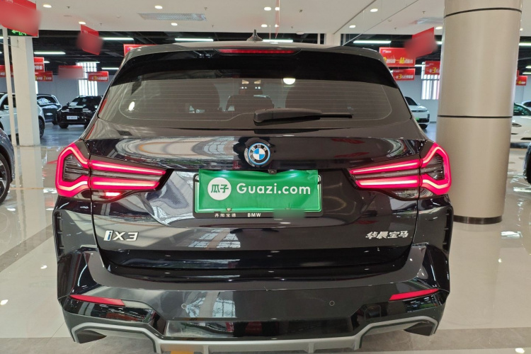 宝马iX3 2022款 改款 领先型车身外观6