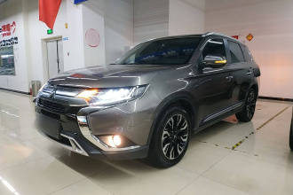 三菱 欧蓝德 2020款 2.4L 四驱致享版 5座