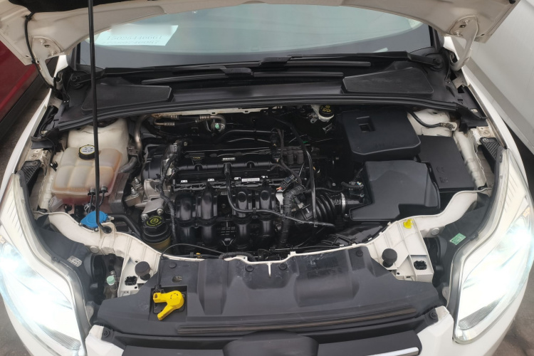 福特 福克斯 2012款 三厢 1.6L 自动风尚型机舱底盘24