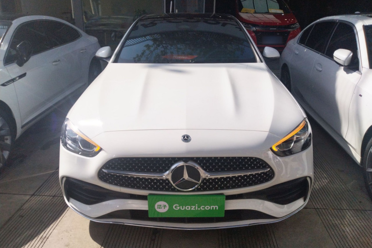奔驰C级 2023款 改款二 C 260 L 运动版车身外观2