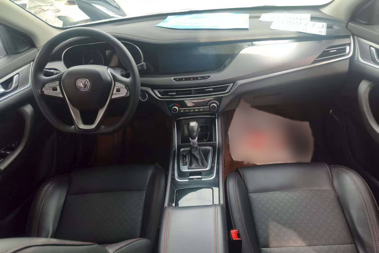 长安 逸动 2019款 蓝鲸版 280T GDI DCT劲速型中控内饰7001