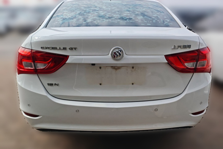 别克 英朗 2016款 15N 自动精英型车身外观6