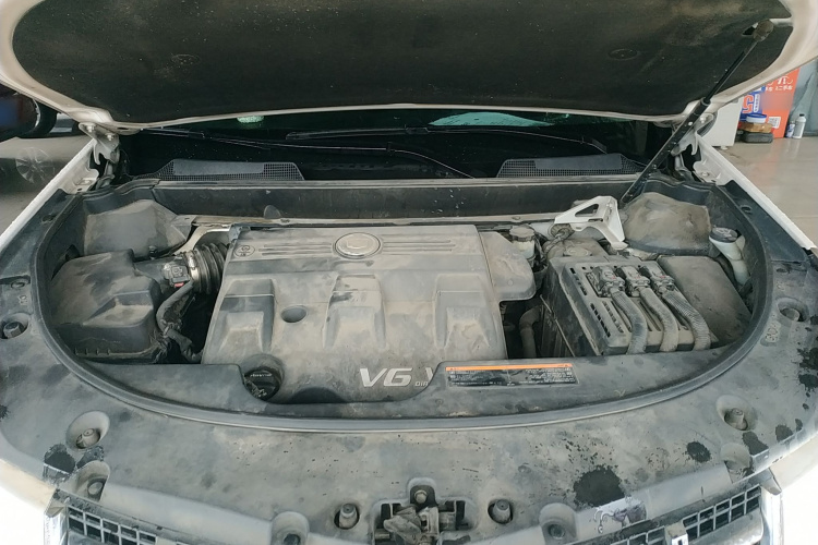 凯迪拉克SRX 2014款 3.0L 豪华型机舱底盘24