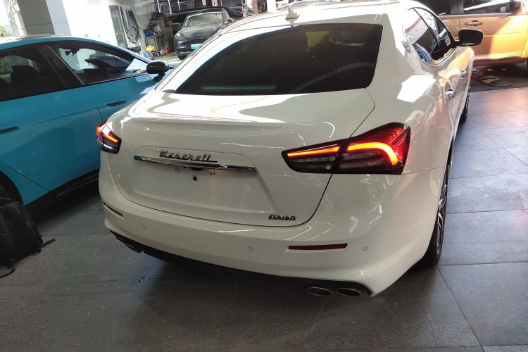 玛莎拉蒂 Ghibli 2021款 2.0T 锋芒版车身外观6005