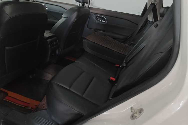 日产 奇骏 2021款 VC-Turbo 300 CVT 2WD舒适版中控内饰21