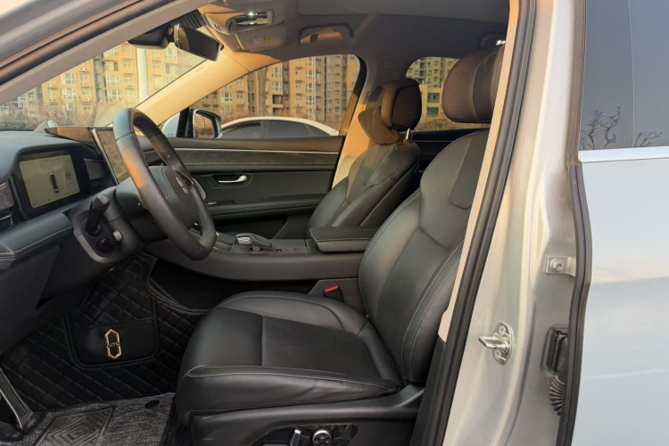 鸿蒙智行 问界M5 2022款 增程四驱旗舰版中控内饰7002