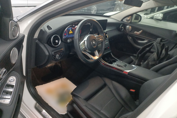 奔驰C级 2020款 改款 C 200 L 时尚型运动版中控内饰7003