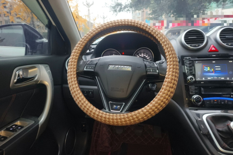 哈弗H6 2015款 升级版 1.5T 手动两驱精英型中控内饰13
