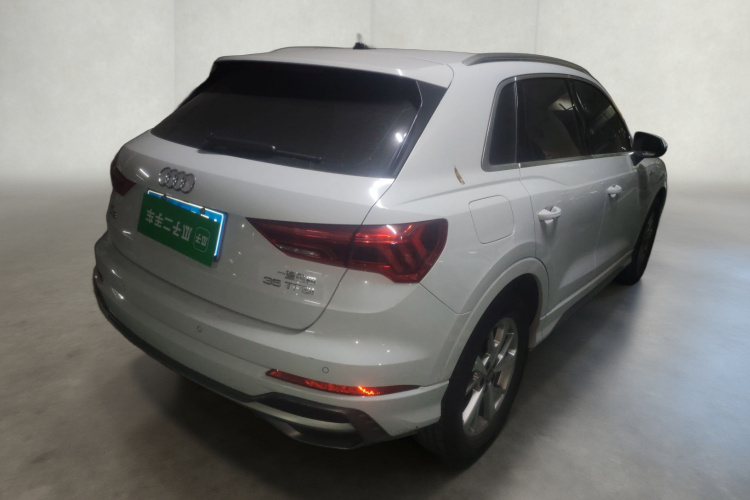 奥迪Q3 2019款 35 TFSI 进取动感型车身外观7