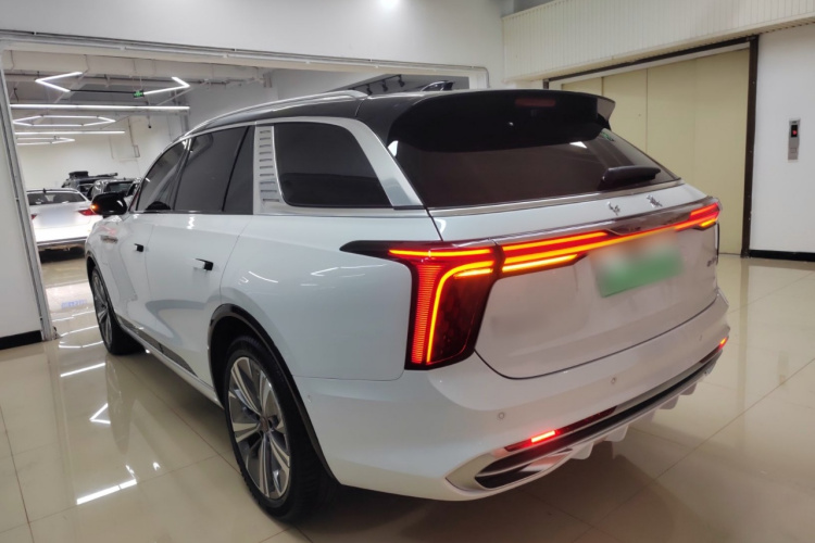 红旗E-HS9 2022款 660km 旗畅版 六座车身外观4