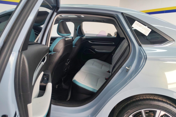 吉利汽车 帝豪 2023款 第4代冠军版 1.5L CVT旗舰型中控内饰21