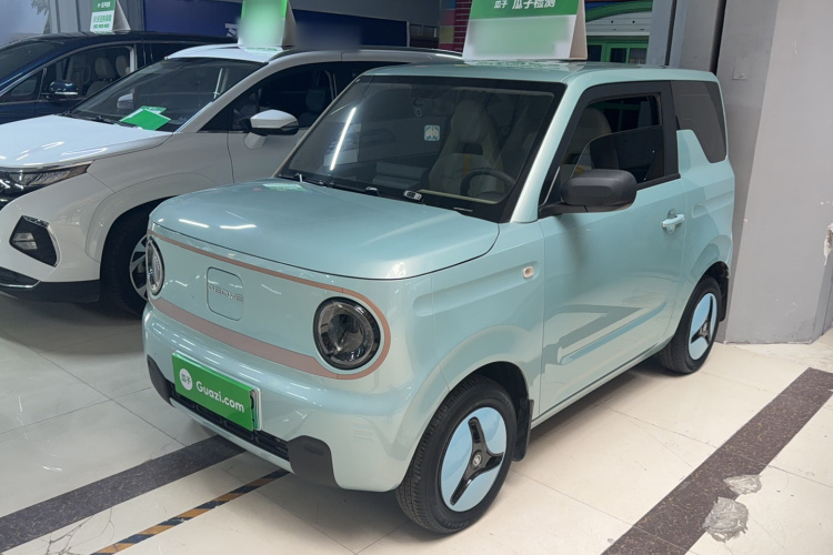 吉利银河 2023款 熊猫mini 200km 耐力熊车身外观1