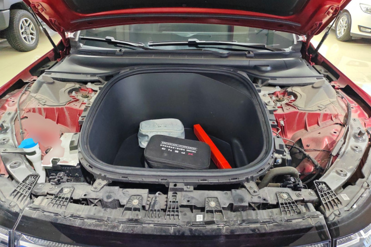 小鹏P7 2021款 480N机舱底盘24