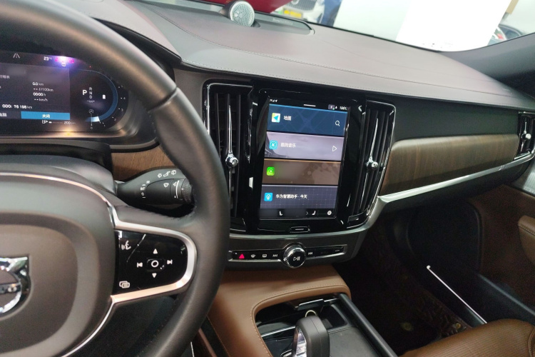 沃尔沃V90 2022款 Cross Country B5 AWD 智尊版中控内饰7002