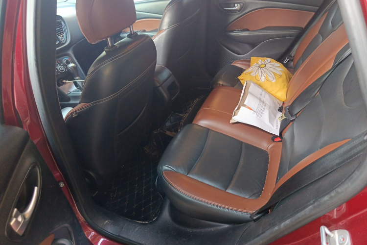 菲亚特 菲翔 2015款 1.4T 自动劲享版中控内饰21