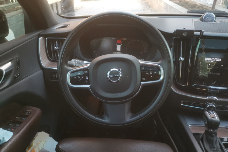 沃尔沃XC60 2021款 T5 四驱智远豪华版中控内饰13