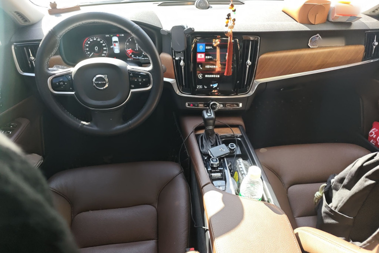 沃尔沃S90 2020款 T5 智逸豪华版中控内饰12