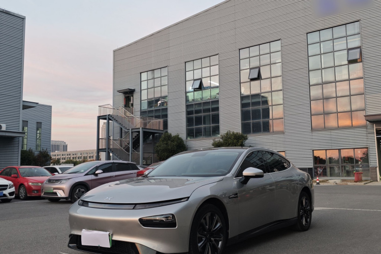 小鹏P7 2022款 480G+车身外观6005