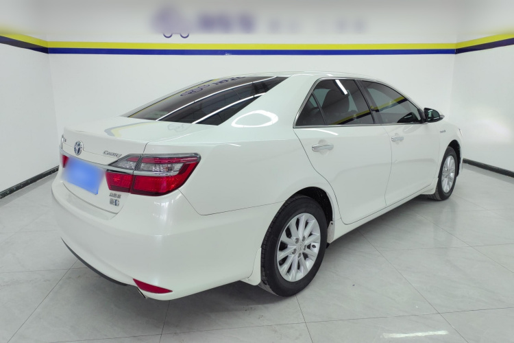 丰田 凯美瑞 2016款 双擎 2.5HG 十周年纪念豪华导航版车身外观7