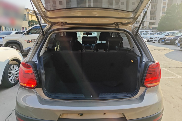 大众 2014款 1.6L Cross Polo 自动局部细节23