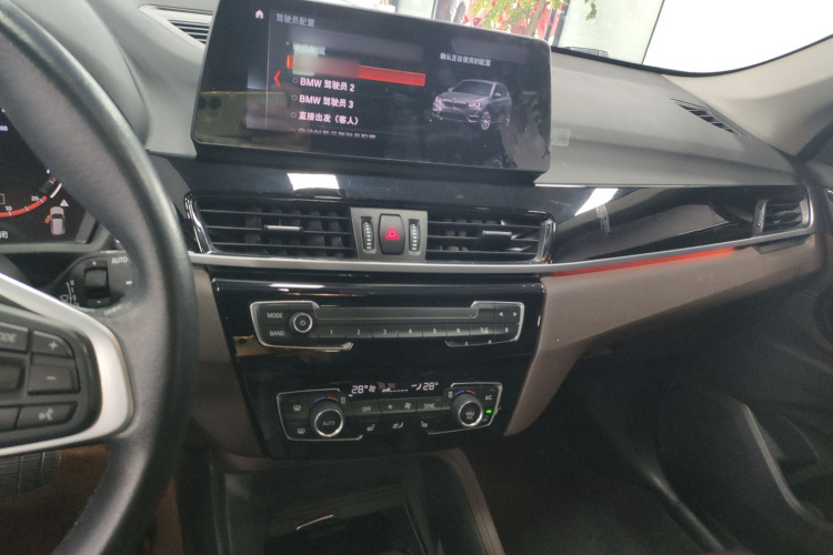 宝马X1 2020款 sDrive25Li 领先型中控内饰12