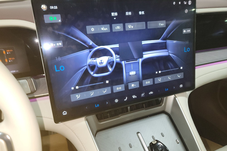 腾势Z9GT 2024款 1100四驱Max版局部细节16