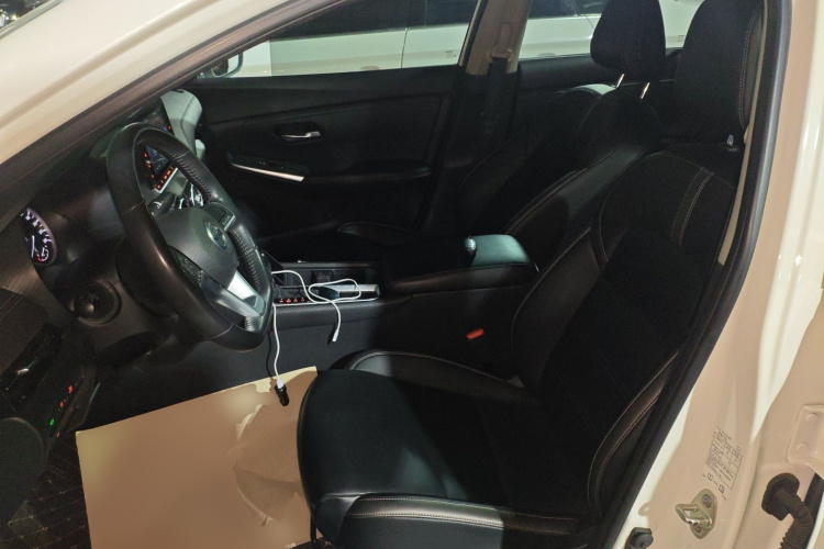 日产 轩逸 2021款 1.6L XL CVT悦享版中控内饰19