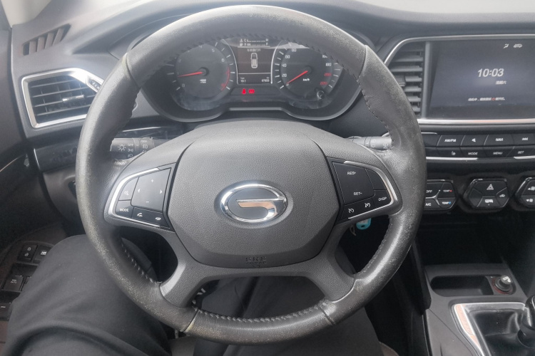 广汽传祺 传祺GS4 2015款 200T 手动豪华版中控内饰13