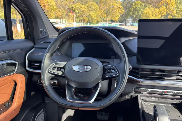 吉利汽车 豪越L 2024款 2.0T DCT旗舰型中控内饰7006
