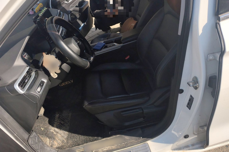 吉利汽车 帝豪 2022款 第4代 1.5L CVT尊贵型中控内饰19