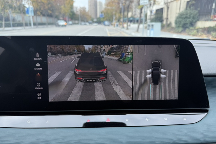 名爵 MG7 2023款 2.0T 自动猎美奢享版中控内饰7003